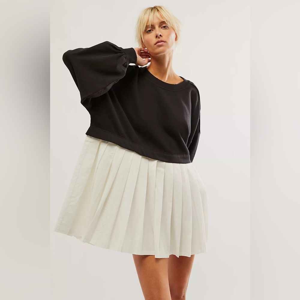 NEW FREE PEOPLE Eleanor Oversized Sweatshirt Black/white Sz. XS